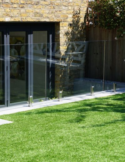 Glass fall prevention barrier