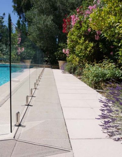 Architectural glass with organic lavender - gorgeous!
