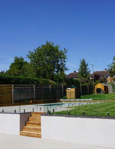 Glass fall prevent and swimming pool fences