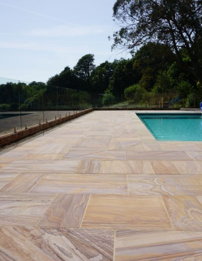 Invisible frameless glass pool safety barrier